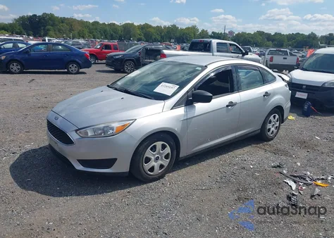 2018 Ford Focus S из США, поврежденный, VIN 1FADP3E21JL298542